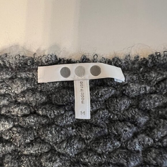 Three Dots Gray Textured Mohair Blend V-Neck Pullover Sweater Women’s Medium USA - Picture 4 of 6